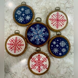 Snowflake Cross Stitch Christmas Decorations!